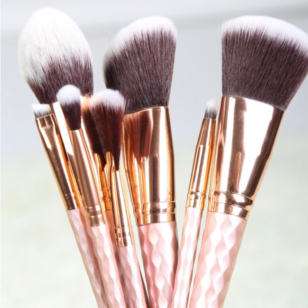 SOLD NWOT 8pc Rose Gold Set💕